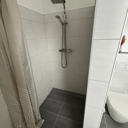 Haus Anna U 아파트 *